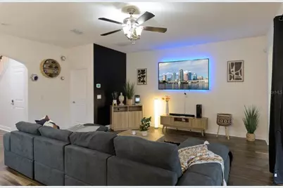 2930 W Rogers Avenue, Tampa, FL 33611 - Photo 11