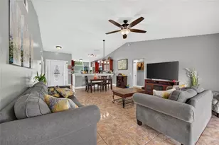 7825 Sapphire Ln, Orlando, FL 32822 - Photo 11