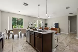 215 Lakes Shore Dr, Davenport, FL 33837 - Photo 3
