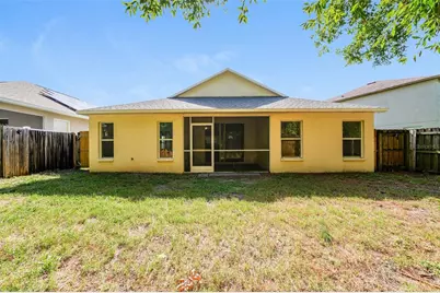 8516 Canterbury Lake Boulevard, Tampa, FL 33619 - Photo 19