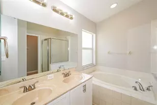 8516 Canterbury Lake Blvd, Tampa, FL 33619 - Photo 13