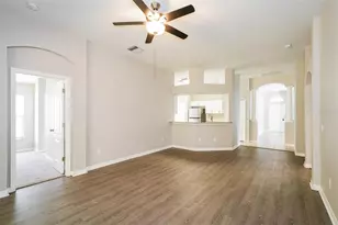 8516 Canterbury Lake Blvd, Tampa, FL 33619 - Photo 9