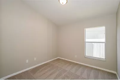 8516 Canterbury Lake Boulevard, Tampa, FL 33619 - Photo 15