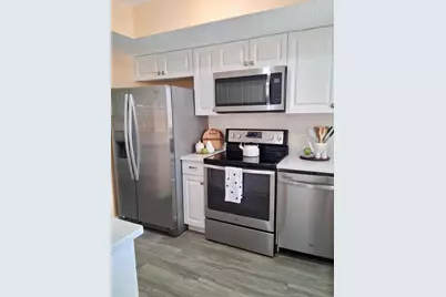4145 Heron Way #E-208, Bradenton, FL 34205 - Photo 5