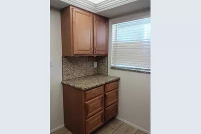 1520 Glen Oaks Drive E #248, Sarasota, FL 34232 - Photo 3