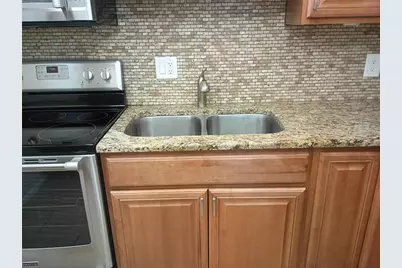 1520 Glen Oaks Drive E #248, Sarasota, FL 34232 - Photo 5