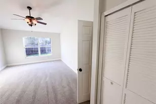 2330 Foggy Ridge Pkwy, Land O Lakes, FL 34639 - Photo 17
