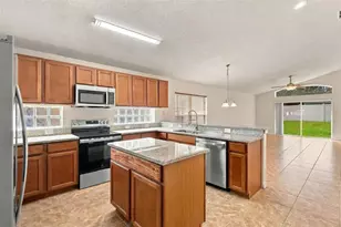 5742 Essex Isle Dr, Orlando, FL 32829 - Photo 5