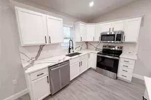 8165 Ridge Rd, Weeki Wachee, FL 34613 - Photo 25