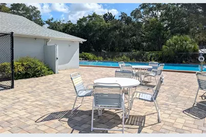 4053 Dolphin Drive, Tampa, FL 33617 - Photo 17