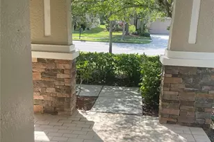 10649 Pictorial Park Dr, Tampa, FL 33647 - Photo 5