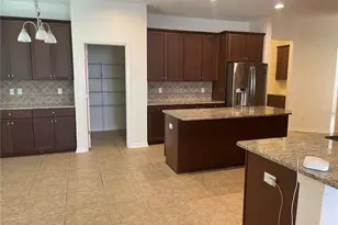 10649 Pictorial Park Dr, Tampa, FL 33647 - Photo 9