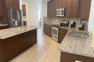 10649 Pictorial Park Dr, Tampa, FL 33647 - Photo 11