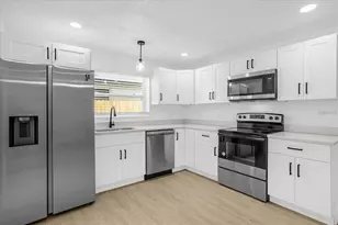 812 W Miller St, Orlando, FL 32805 - Photo 9