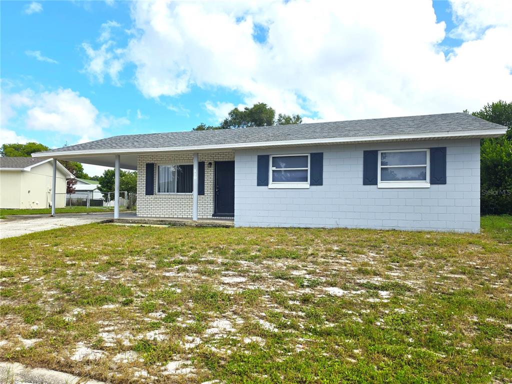 310 Vaniman Ave main architectural view