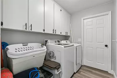 7610 Heathfield Court, Orlando, FL 32835 - Photo 15