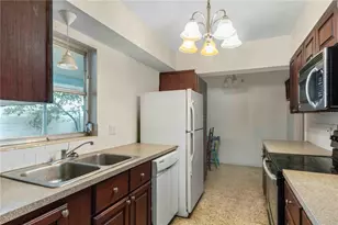 2695 S East Ave, Sarasota, FL 34239 - Photo 7