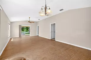 8620 SE 166th Birchbrook Loop, The Villages, FL 32162 - Photo 11
