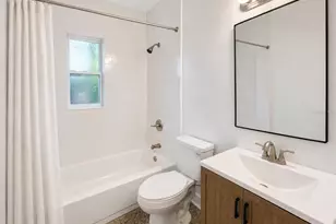 1605 Dauphin Ln, Orlando, FL 32803 - Photo 9
