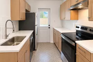 1605 Dauphin Ln, Orlando, FL 32803 - Photo 5