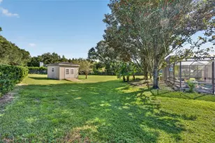 25013 Derby Dr, Sorrento, FL 32776 - Photo 39