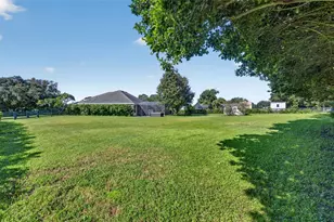 25013 Derby Dr, Sorrento, FL 32776 - Photo 37