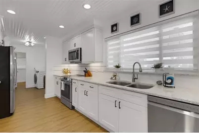 18317 Sunset Boulevard, Redington Shores, FL 33708 - Photo 17