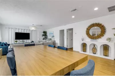 18317 Sunset Boulevard, Redington Shores, FL 33708 - Photo 11