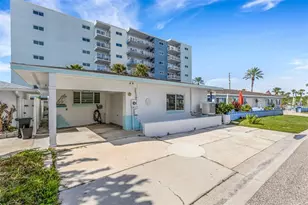 18317 Sunset Blvd, Redington Shores, FL 33708 - Photo 3