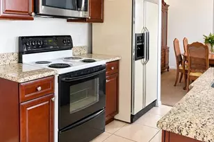 4068 Castlegate Dr, Orlando, FL 32839 - Photo 11