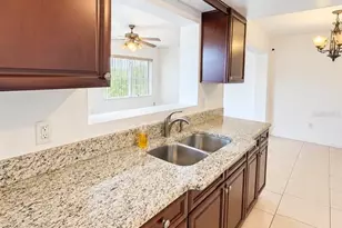 4068 Castlegate Dr, Orlando, FL 32839 - Photo 9