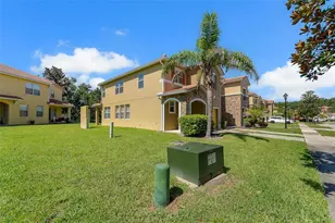3064 Seaview Castle Dr, Kissimmee, FL 34746 - Photo 5
