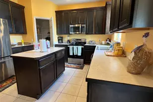 2642 Maggiore Cir, Kissimmee, FL 34746 - Photo 3