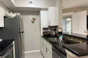 429 Fountainhead Cir, Kissimmee, FL 34741 - Photo 11