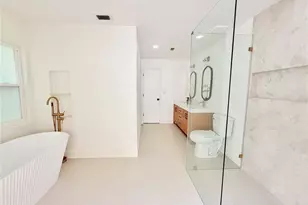 4015 Lake Mira Dr, Orlando, FL 32817 - Photo 55