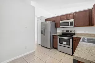 2382 Harbor Town Dr, Kissimmee, FL 34744 - Photo 5