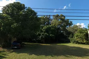10 Freshwater Dr, Palm Harbor, FL 34684 - Photo 1