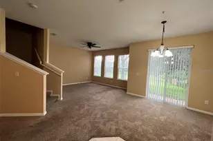 562 Climbing Ivy Ct, Apopka, FL 32712 - Photo 3