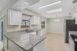 1909 Shannonwood Ct, Brandon, FL 33510 - Photo 7