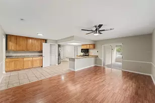5296 Freeport Dr, Spring Hill, FL 34606 - Photo 5