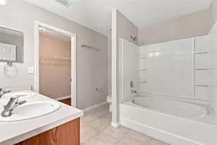 5123 Cello Wood Ln, Wesley Chapel, FL 33543 - Photo 31