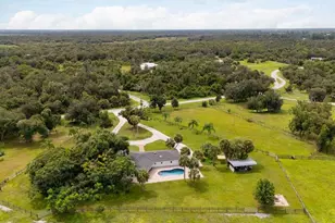 5240 Myakka Valley Trail, Sarasota, FL 34241 - Photo 39