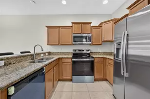 10709 Savannah Landing Cir, Orlando, FL 32832 - Photo 5