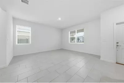 6418 Limberpine Alley, Saint Cloud, FL 34771 - Photo 3