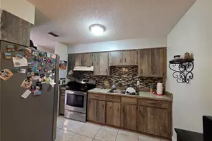 3210 Sawyer Cir, Deltona, FL 32738 - Photo 5
