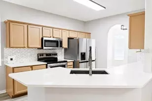 10451 Andover Point Cir, Orlando, FL 32825 - Photo 3