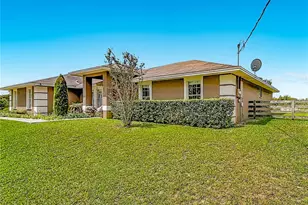 18030 Bayamon Ave, Polk City, FL 33868 - Photo 11