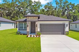 427 E 13th St, Apopka, FL 32703 - Photo 1
