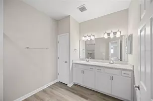 365 Windy Willow Wy, Saint Cloud, FL 34771 - Photo 9
