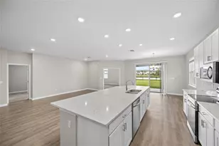 365 Windy Willow Wy, Saint Cloud, FL 34771 - Photo 5